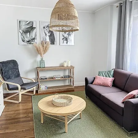 Le Raphaelle - Centre Apartment