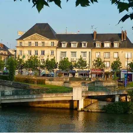 Le Raphaelle - Centre Apartment *